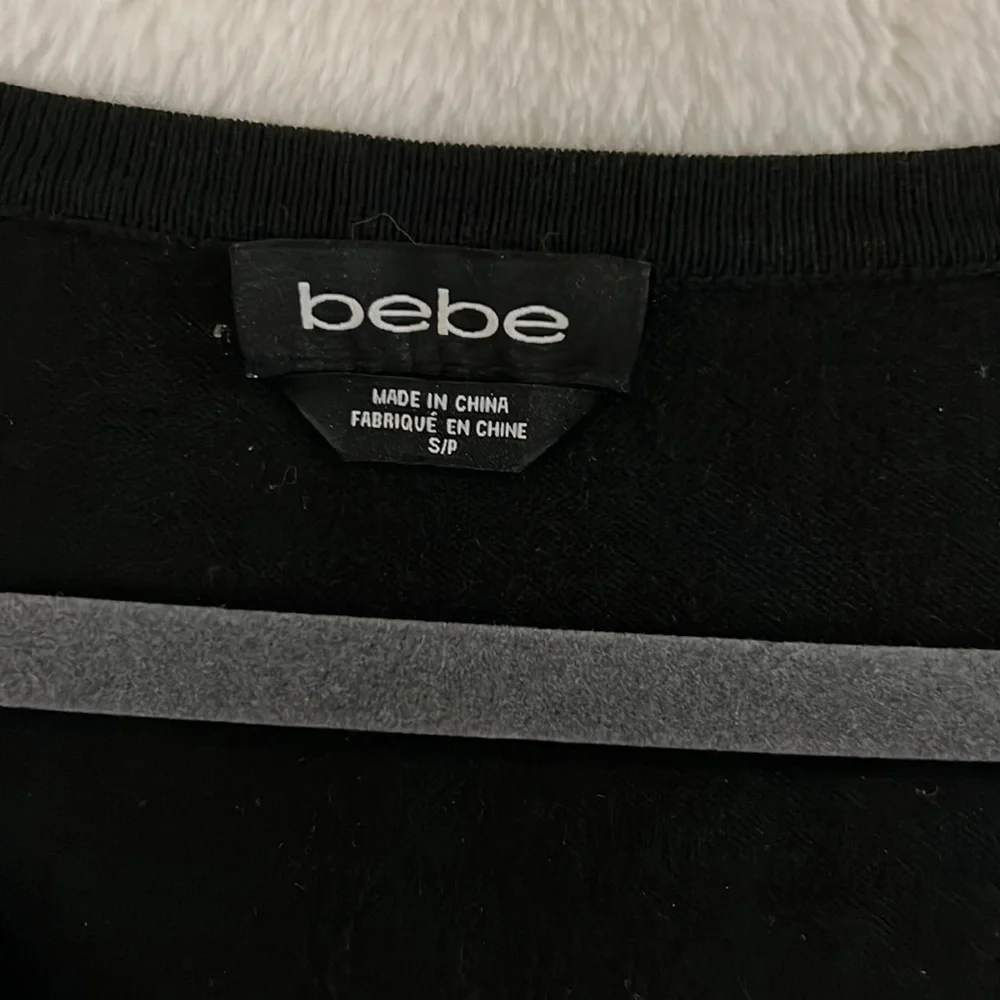 Bebe Women’s Soft V-Neck Sweater - Picture 4 of 4